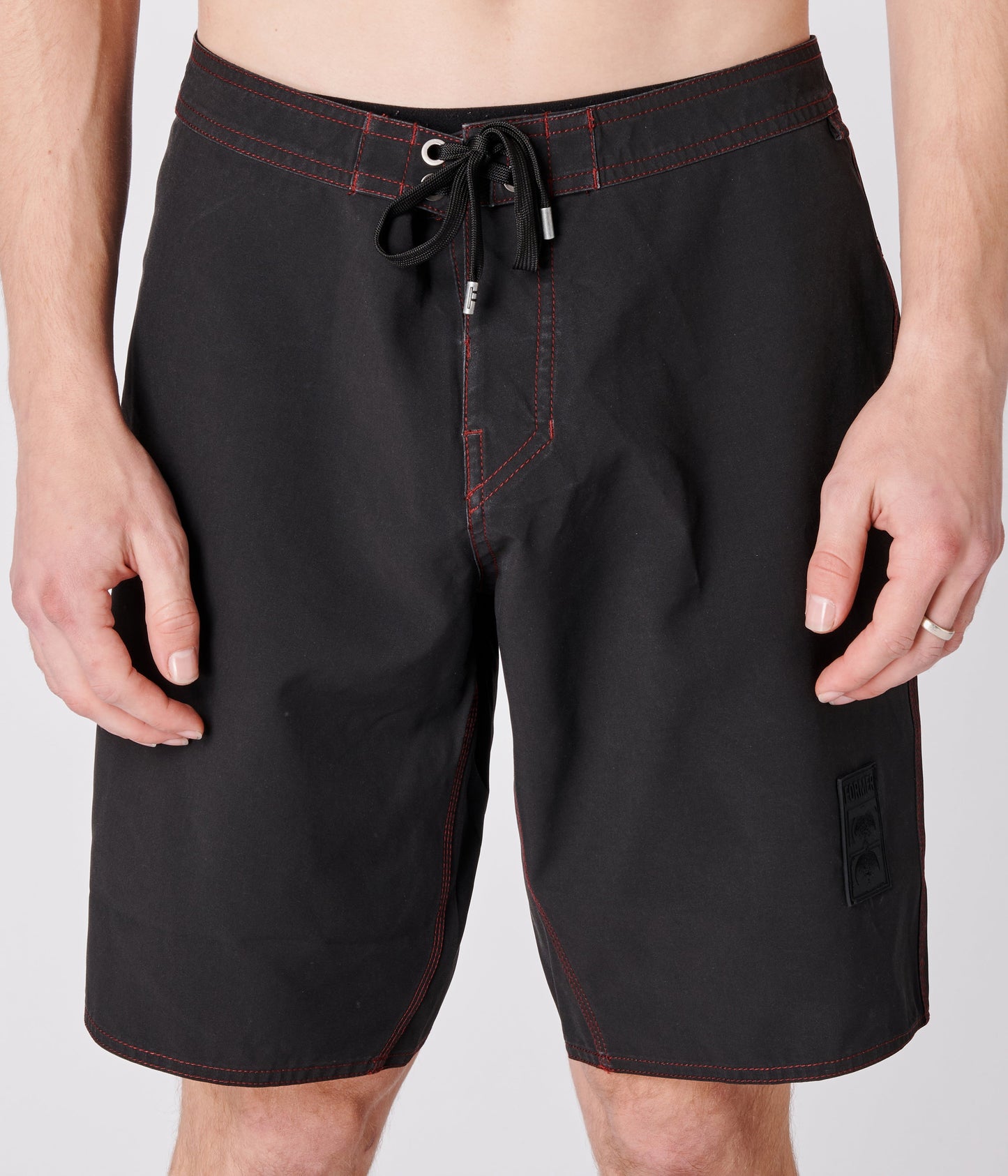 UVEITIS 20 TRUNK // BLACK