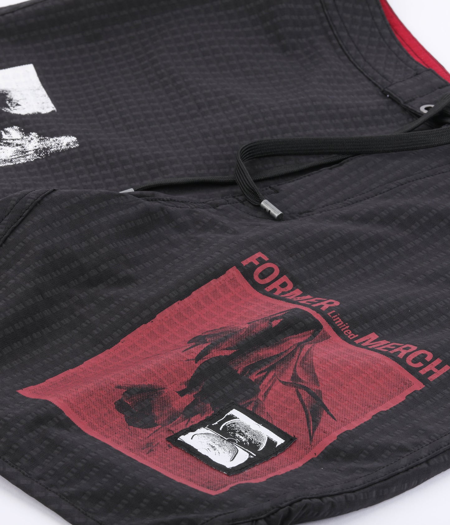 RUPTURED SCALLOP TRUNK // BLACK