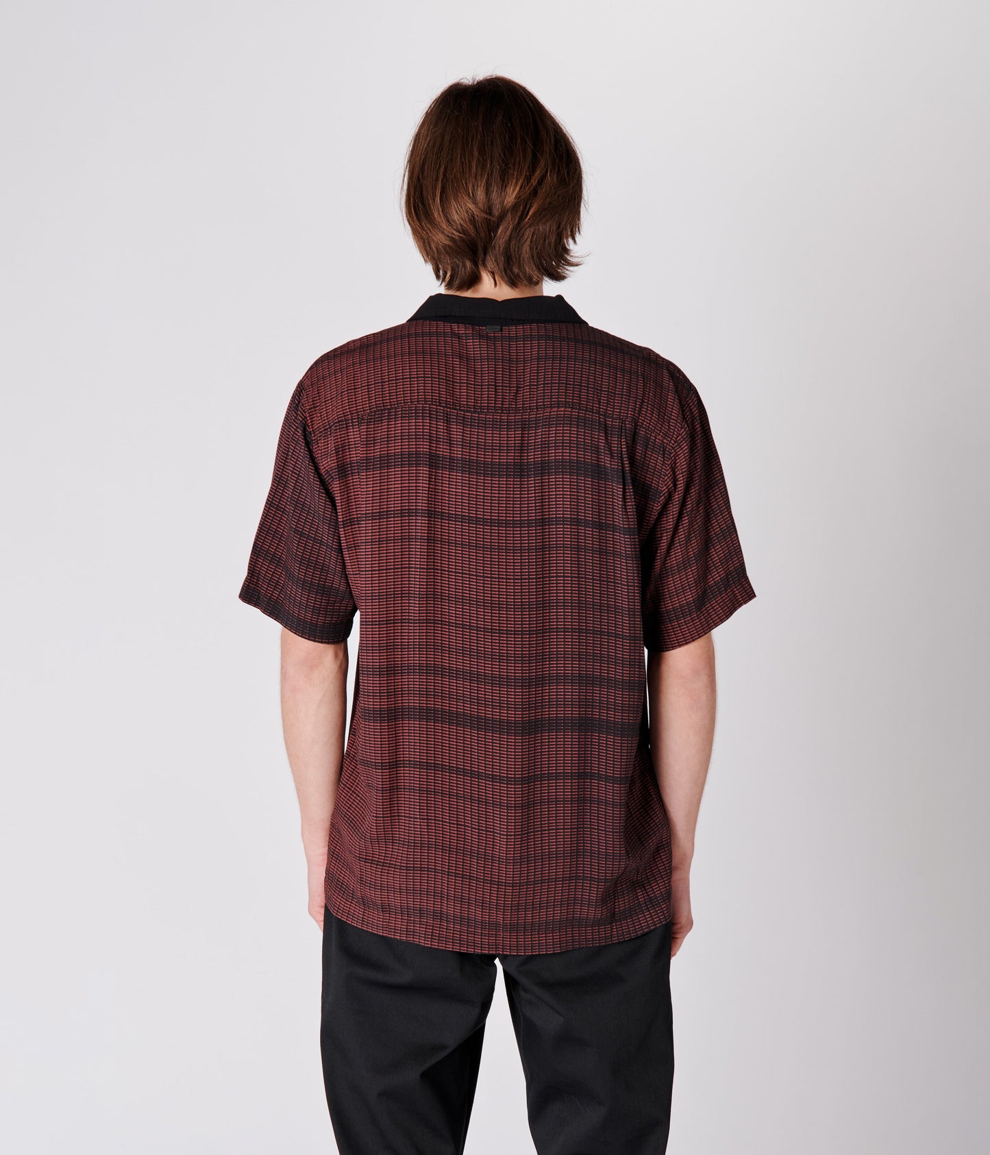 MARILYN ARROWS SS SHIRT // CRIMSON