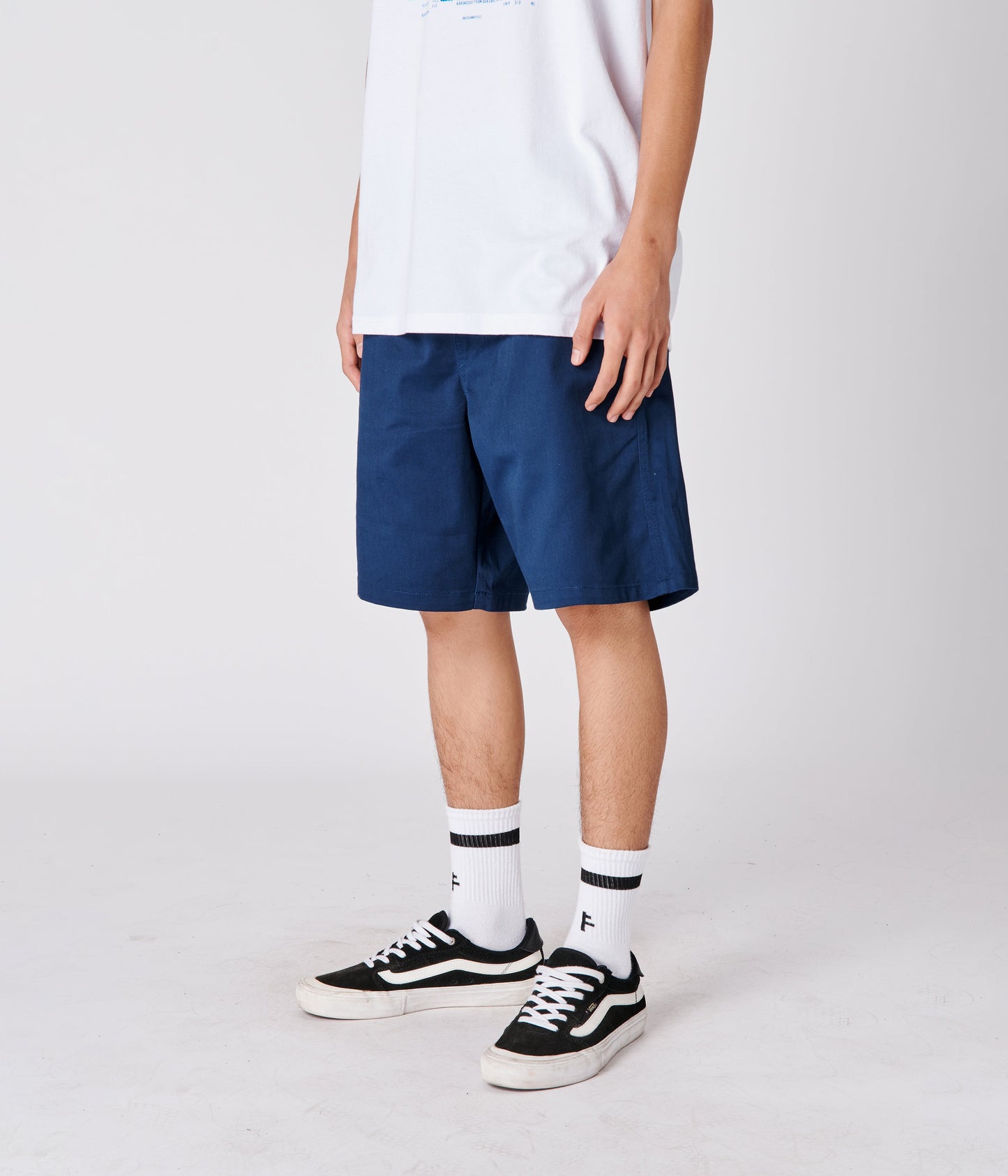 PRAYER WALKSHORT // NAVY