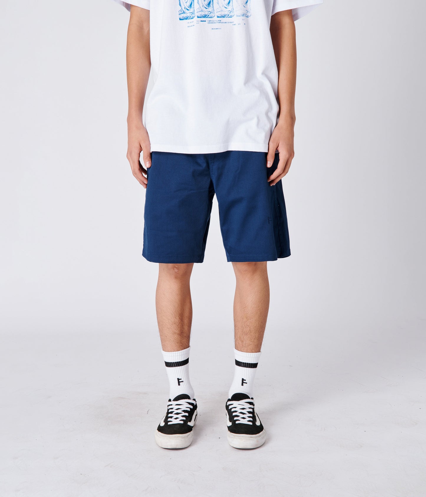 PRAYER WALKSHORT // NAVY