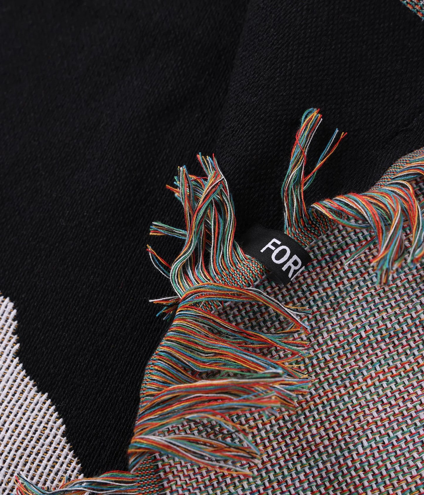SKULLZ THROW BLANKET // BLACK