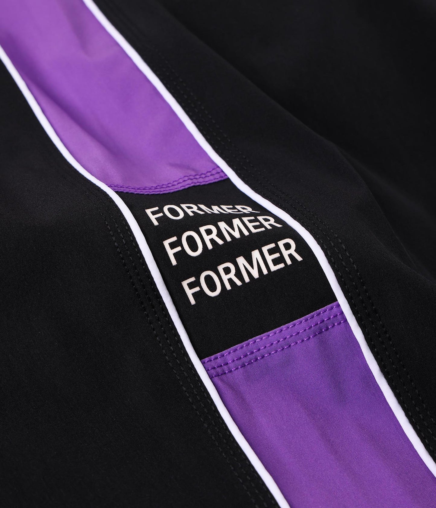 TEAM 20" TRUNK // BLACK PURPLE