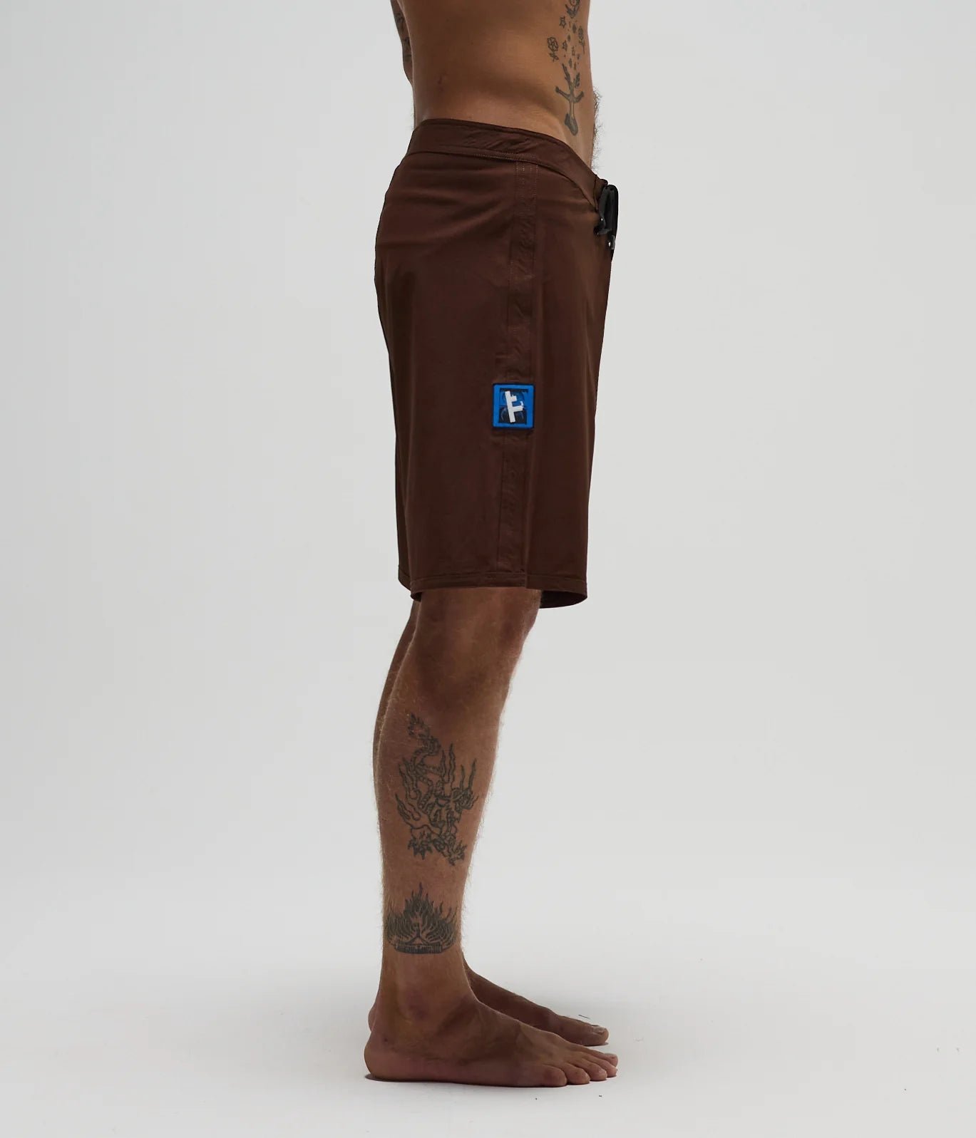 REYNOLDS 19" TRUNK // BROWN