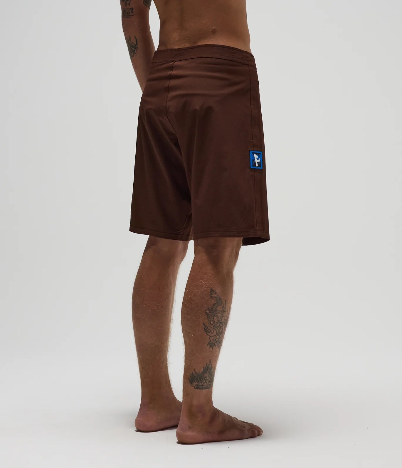 REYNOLDS 19" TRUNK // BROWN