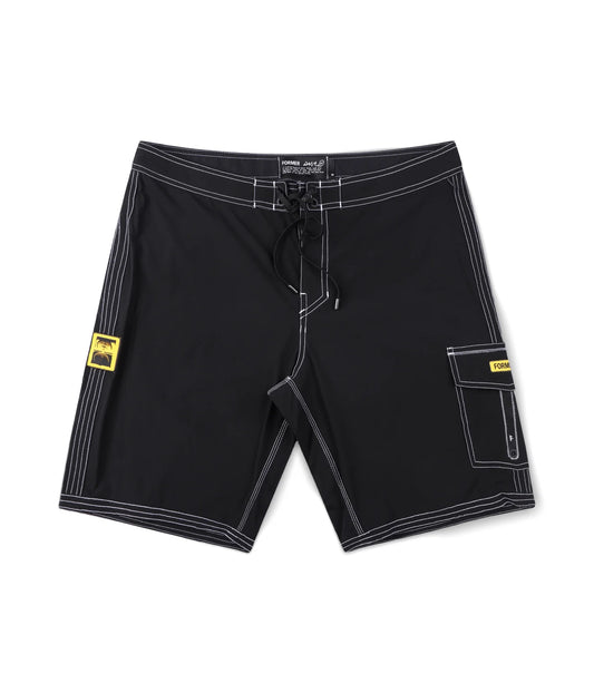 REYNOLDS 19" TRUNK // BLACK