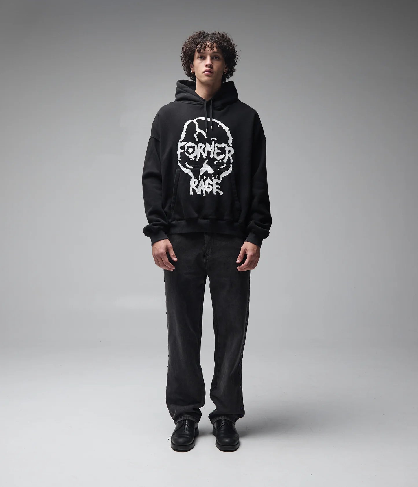 SKULLZ BOXY HEAVY HOOD // MERCH BLACK