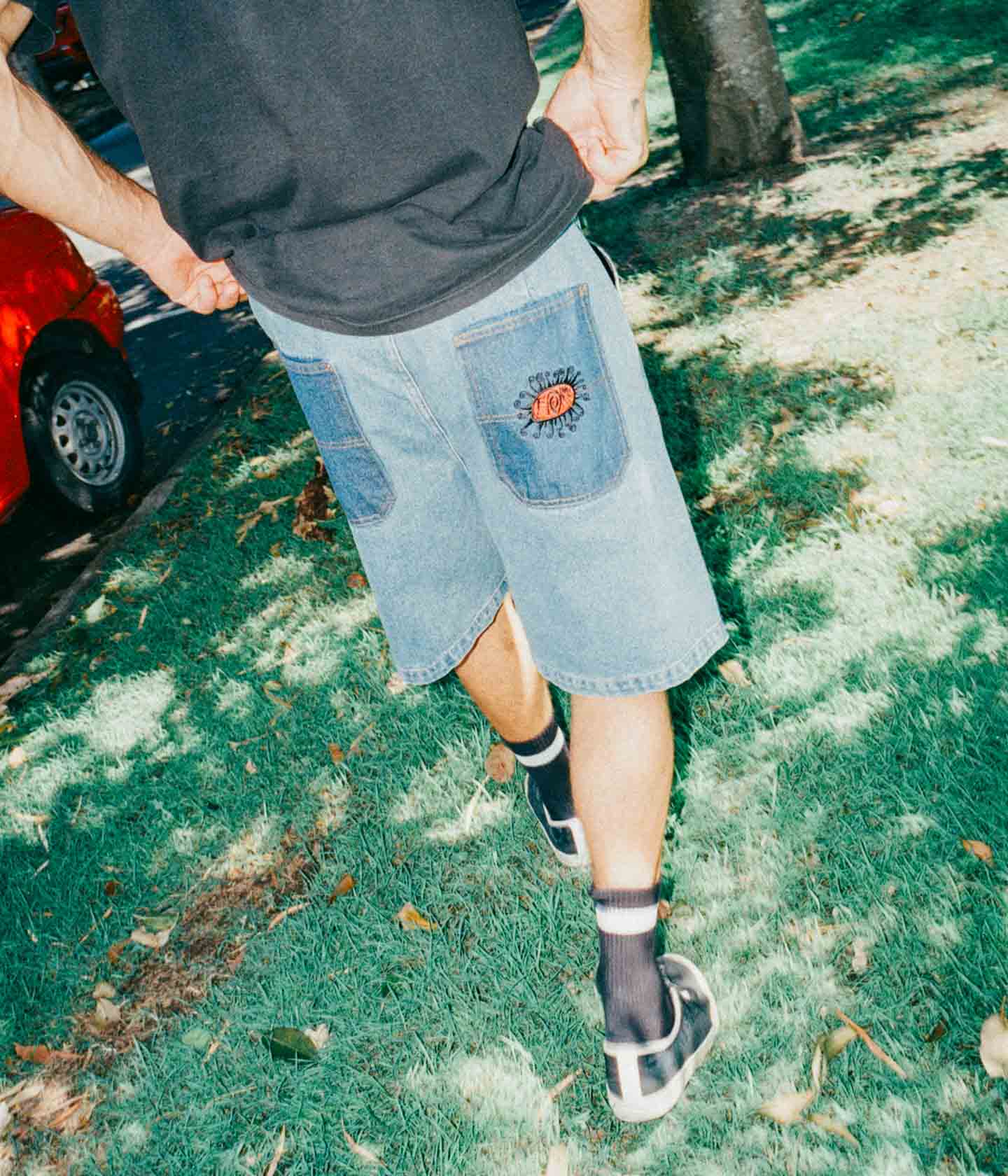 REYNOLDS HALO 21" DENIM SHORT // WORN BLUE