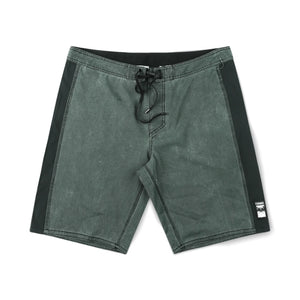 TEAM 19" TRUNK // PINE