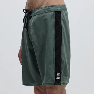 TEAM 19" TRUNK // PINE