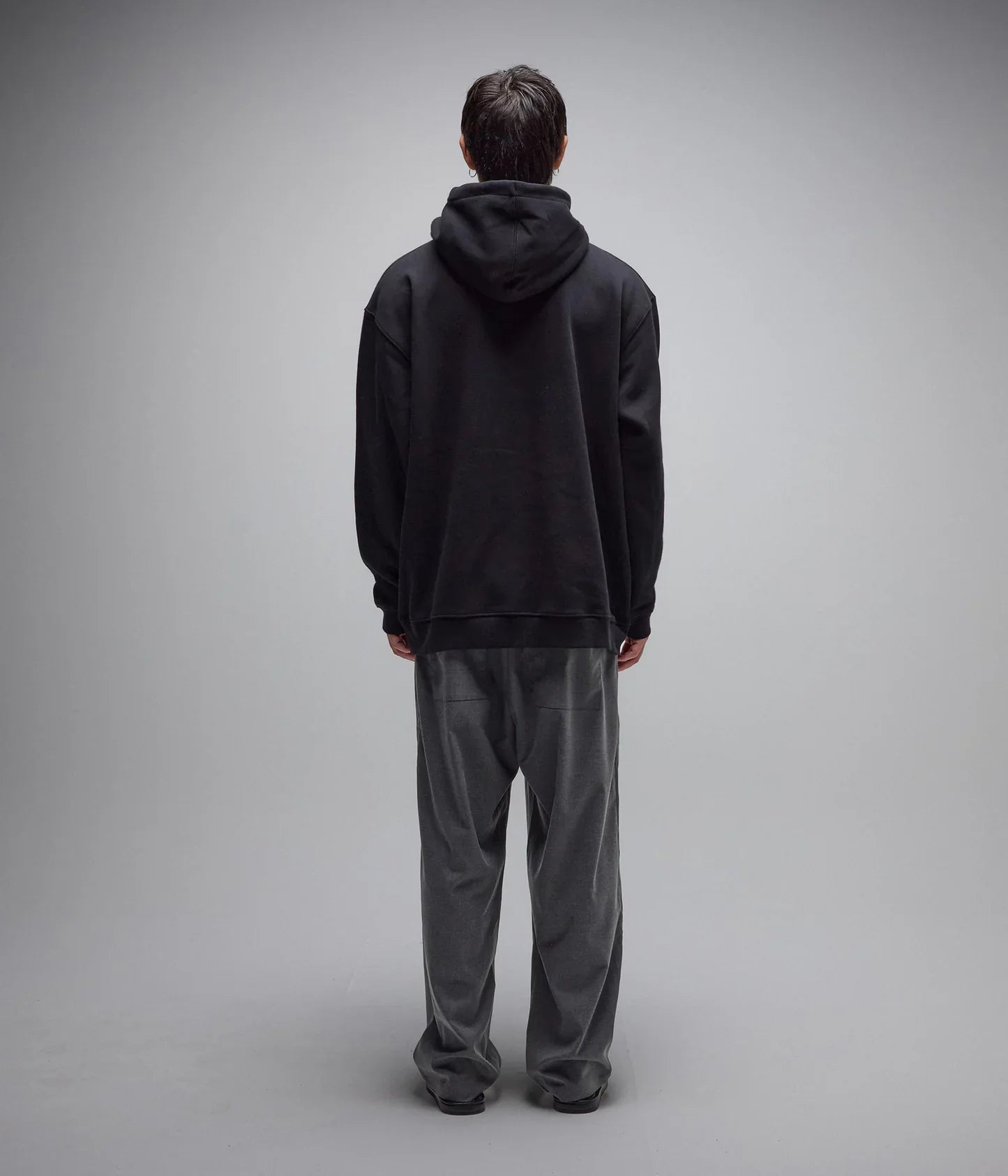 LEGACY EMB HOOD // BLACK