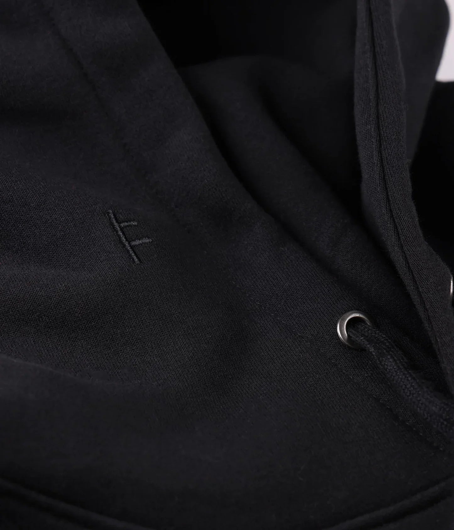 LEGACY EMB HOOD // BLACK