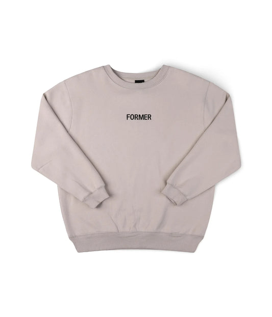 LEGACY EMBROID CREW // GREY