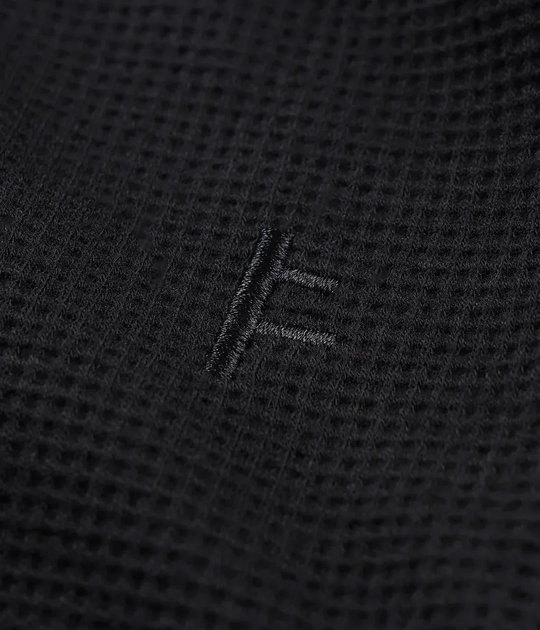AG RAGLAN WAFFLE // BLACK