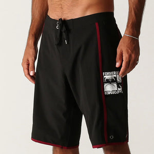 MANNERS 20' TRUNK // BLACK BLOOD