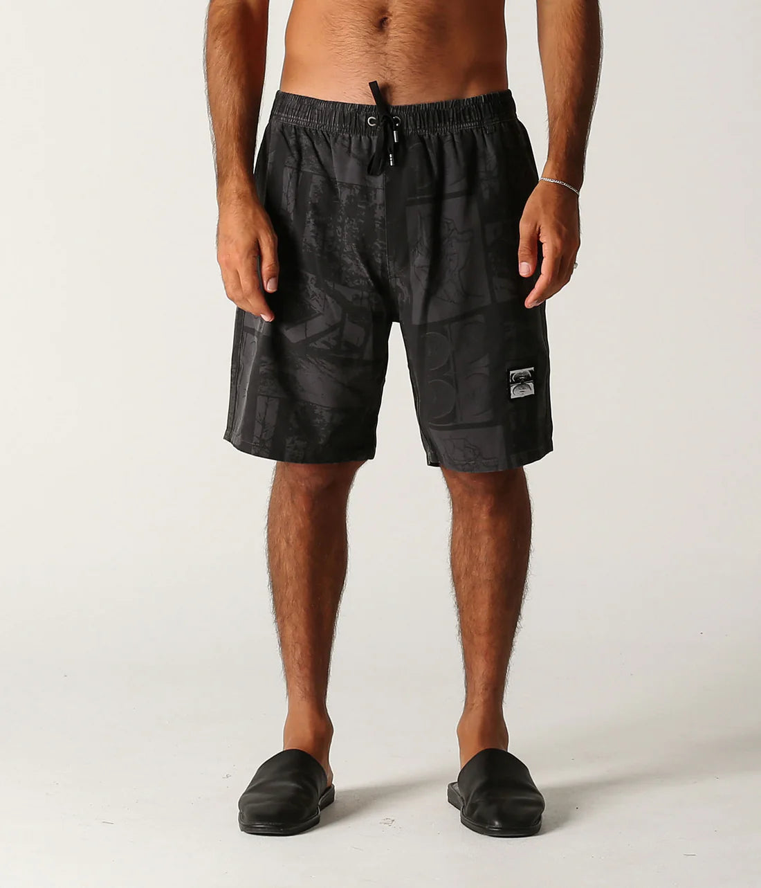 SWANS REQUIEM SWIM TRUNK // BLACK GREY