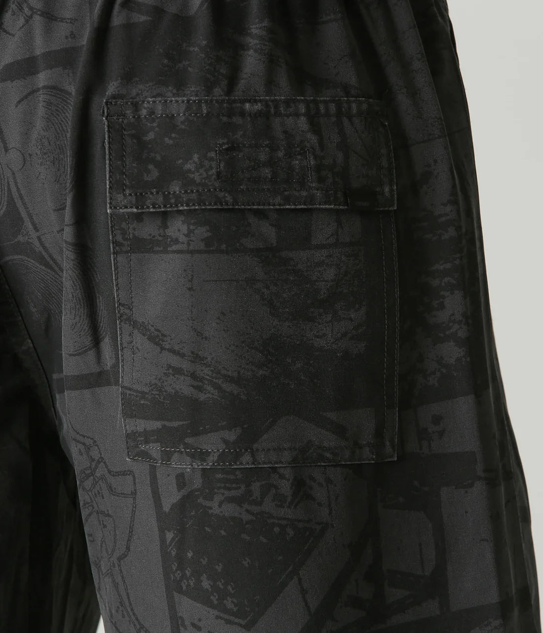 SWANS REQUIEM SWIM TRUNK // BLACK GREY