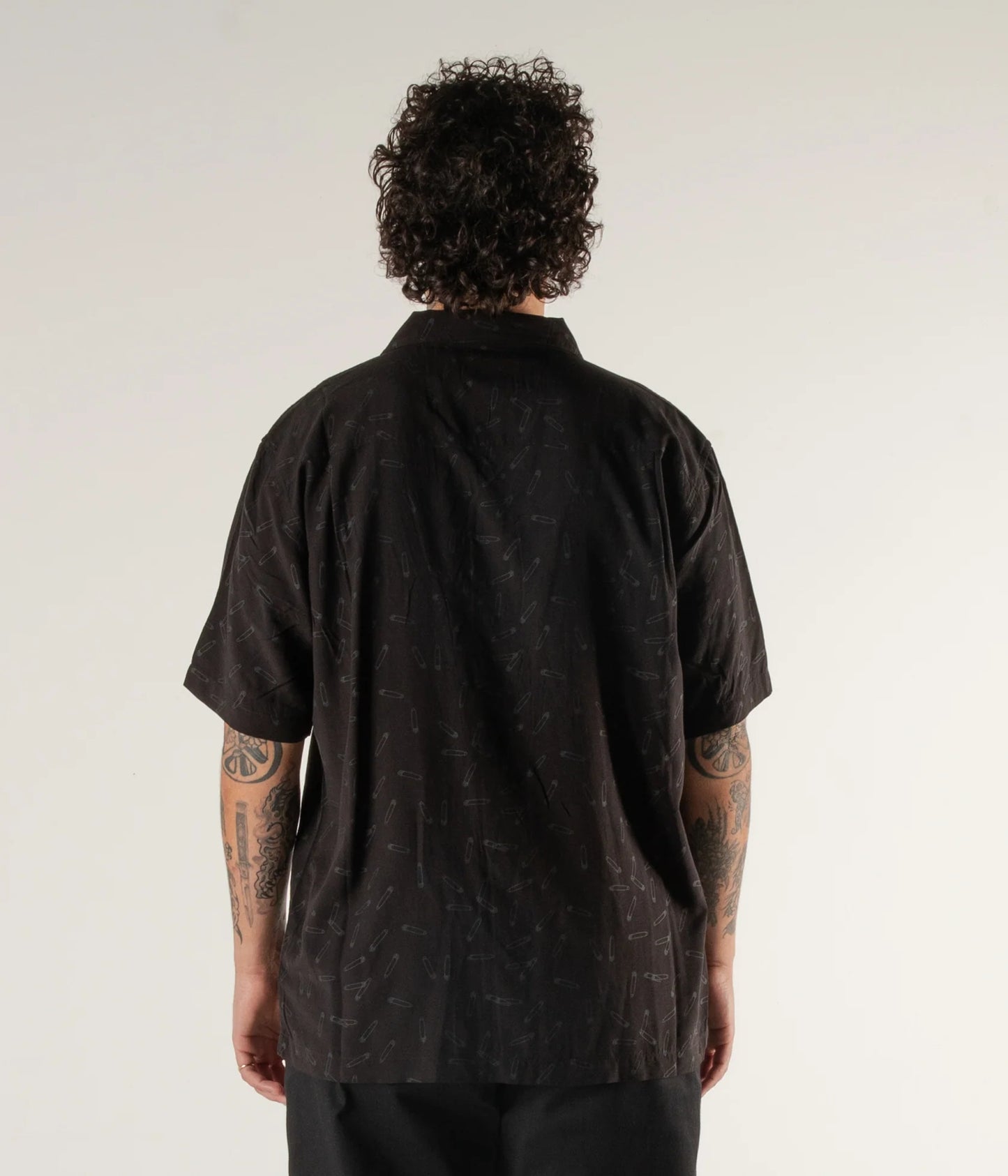 MARILYN FLORAPIN SS SHIRT // BLACK