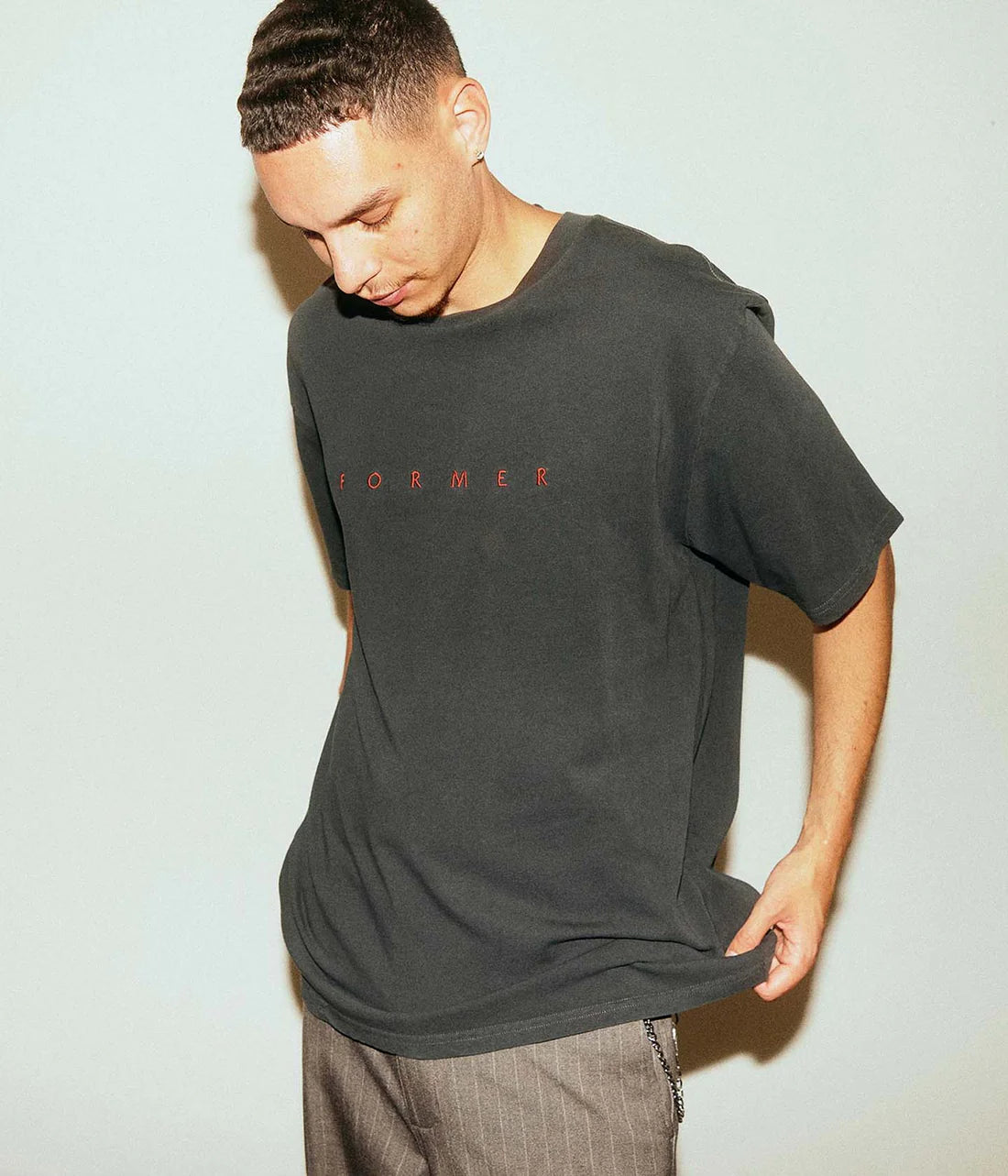 SUSPEND OVERSIZED // WASHED BLACK – FORMER MERCHANDISE | JAPAN OFFICIAL SITE