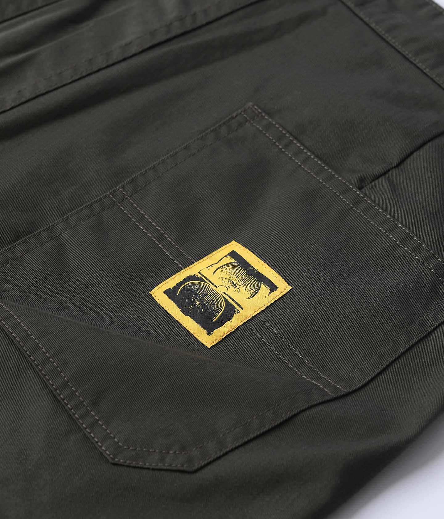 REYNOLDS 21 WALKSHORT // DEEP OLIVE