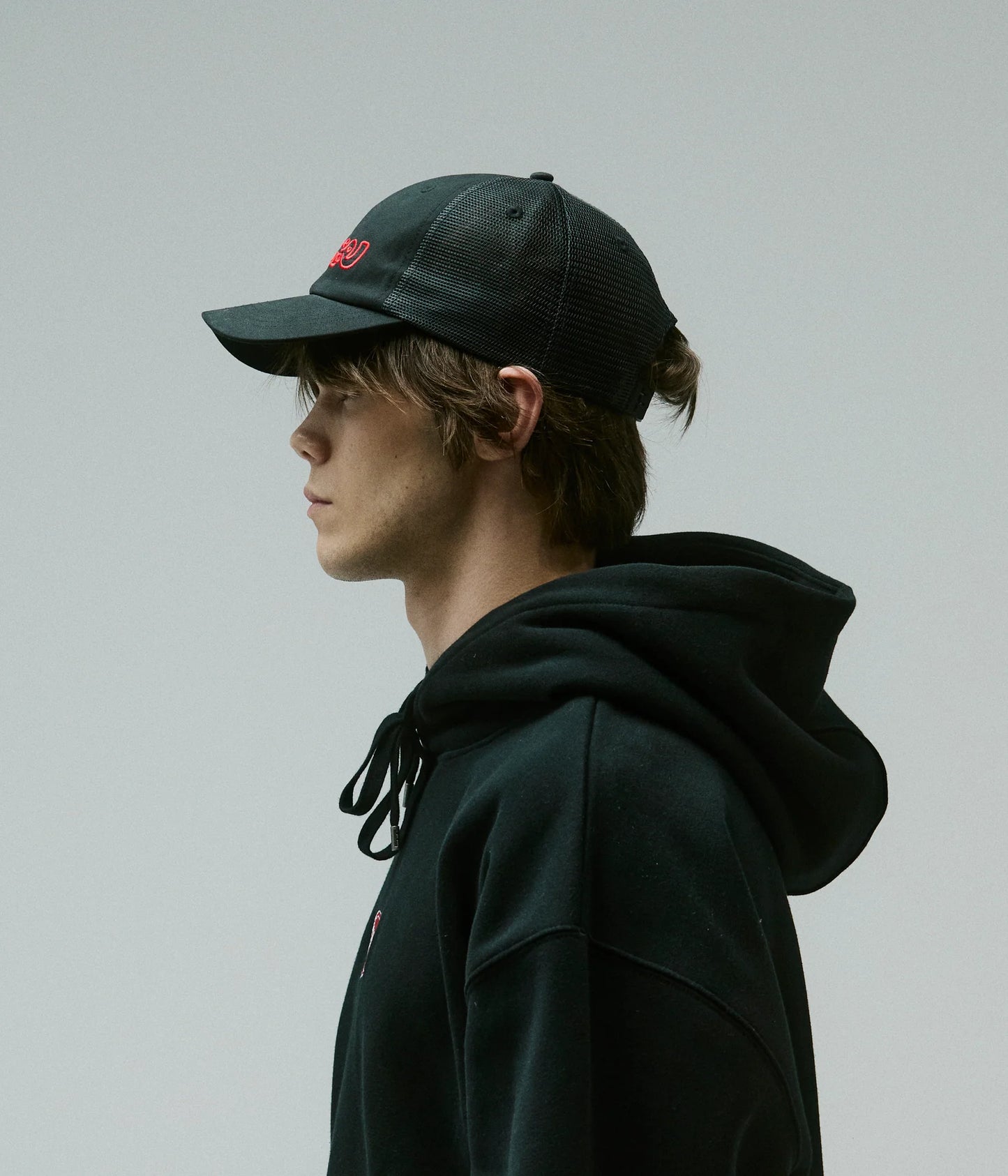 BETRAYER TRUCKER CAP // BLACK