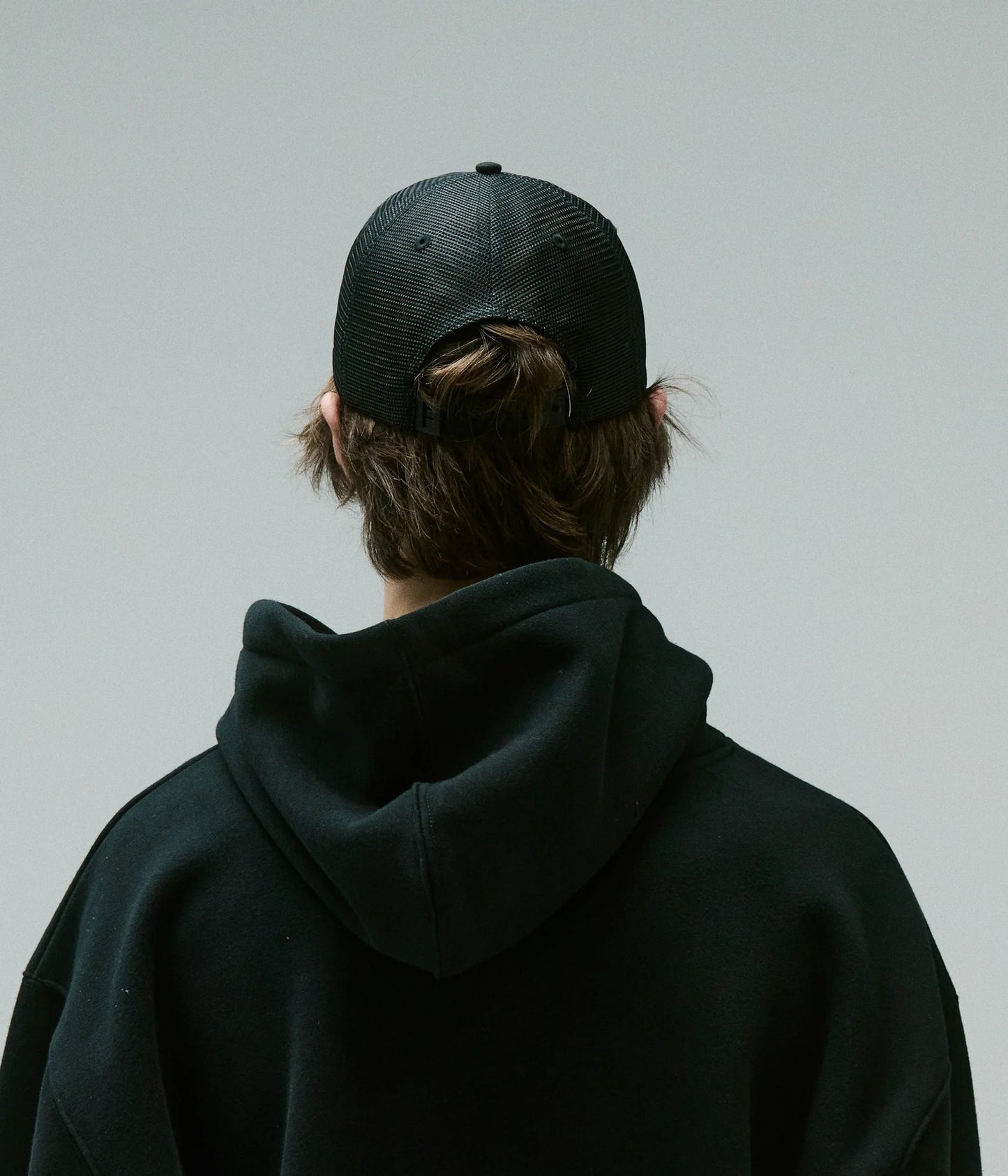 BETRAYER TRUCKER CAP // BLACK