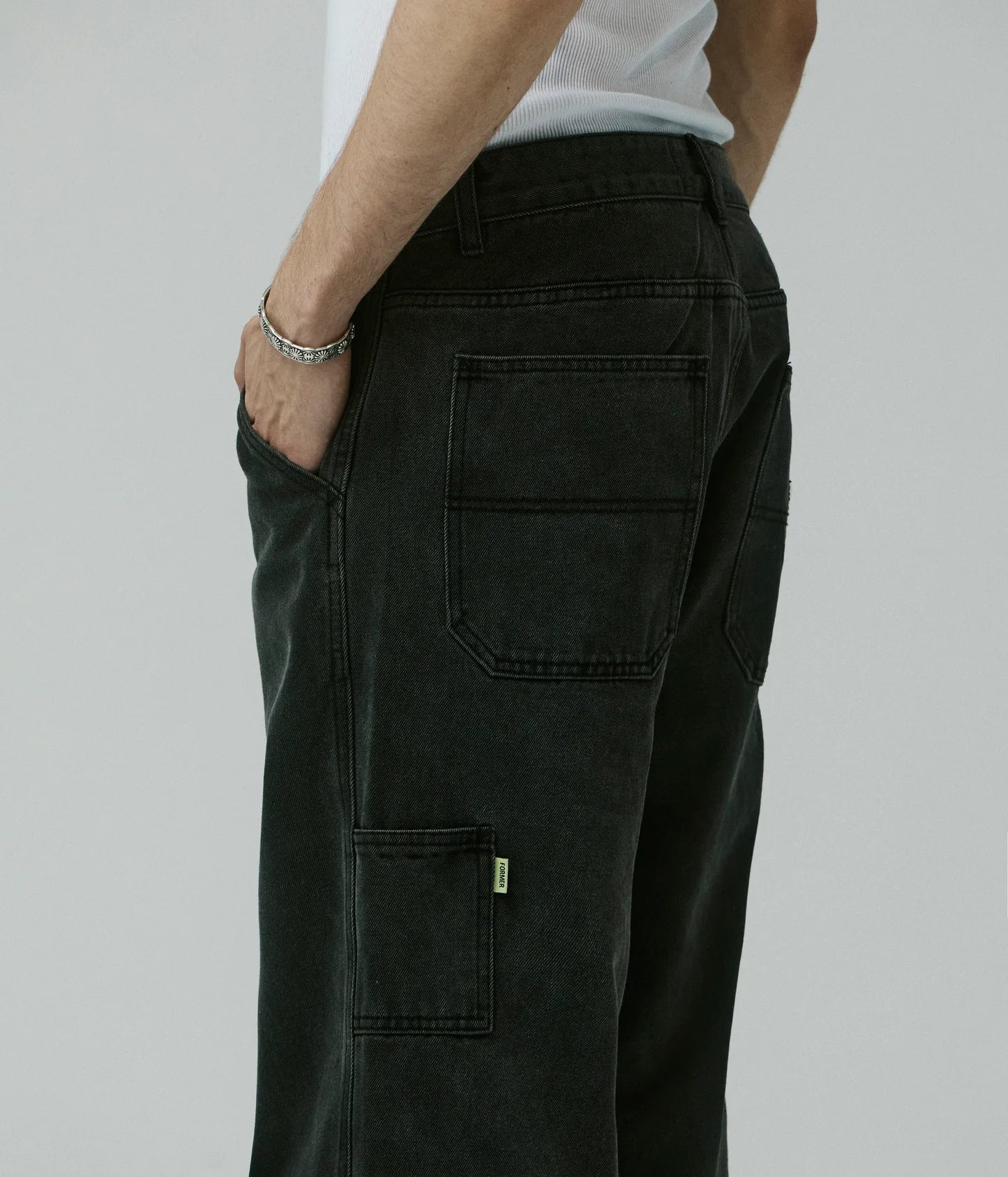 VT DISTEND DENIM CARPENTER PANT // WASHED BLACK