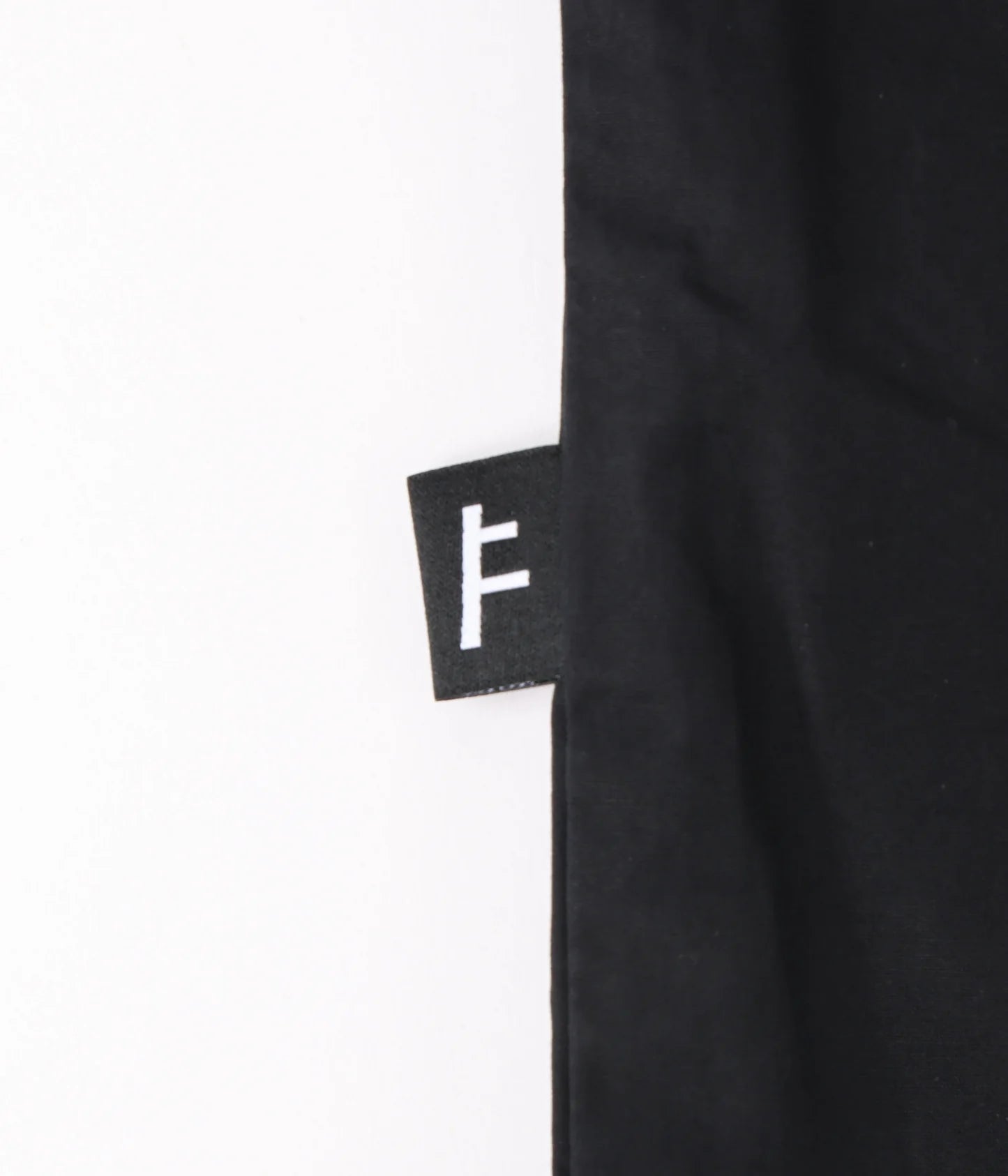 MARILYN CONTRAST SS SHIRT // BLACK