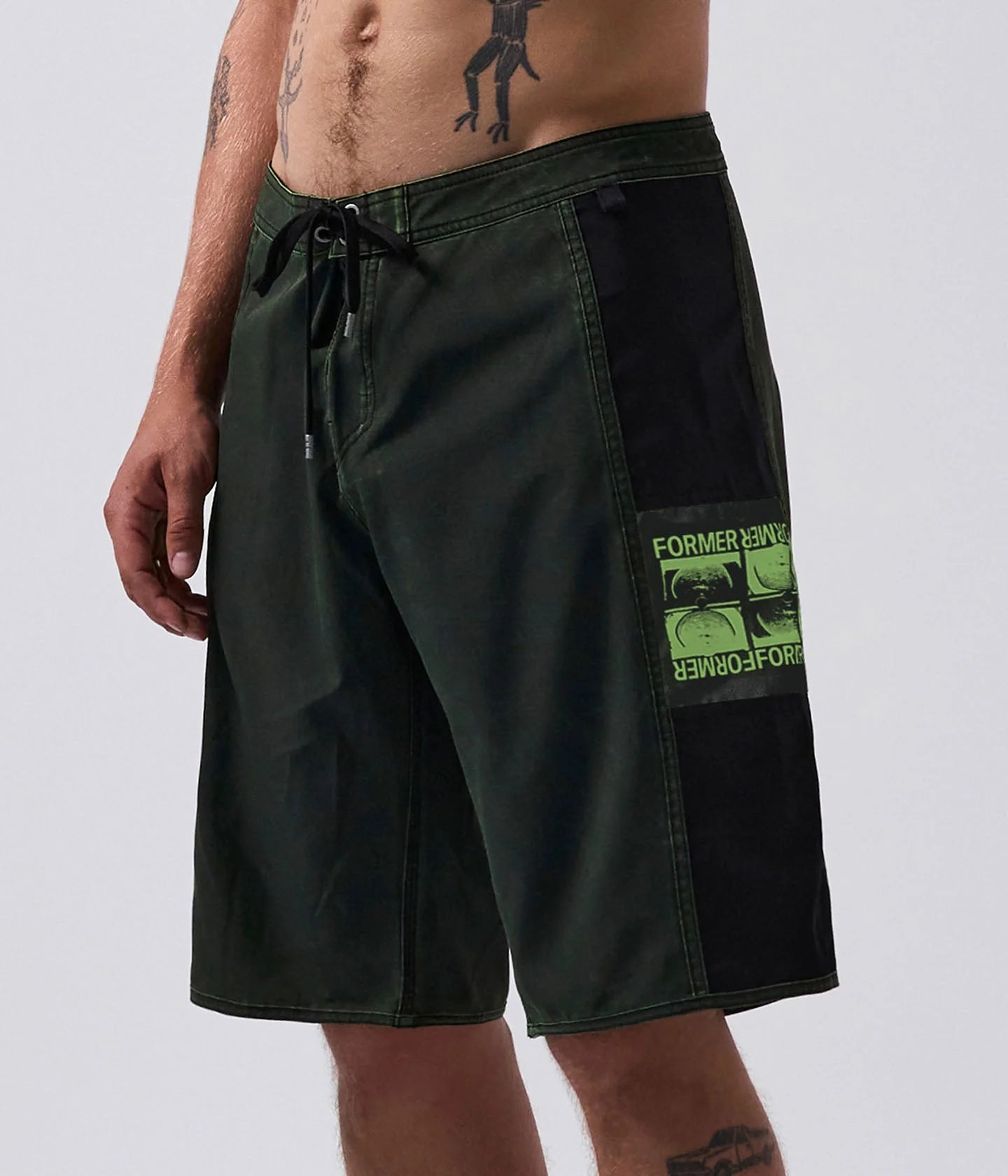 MANNERS 20' TRUNK // BLACK/LIME