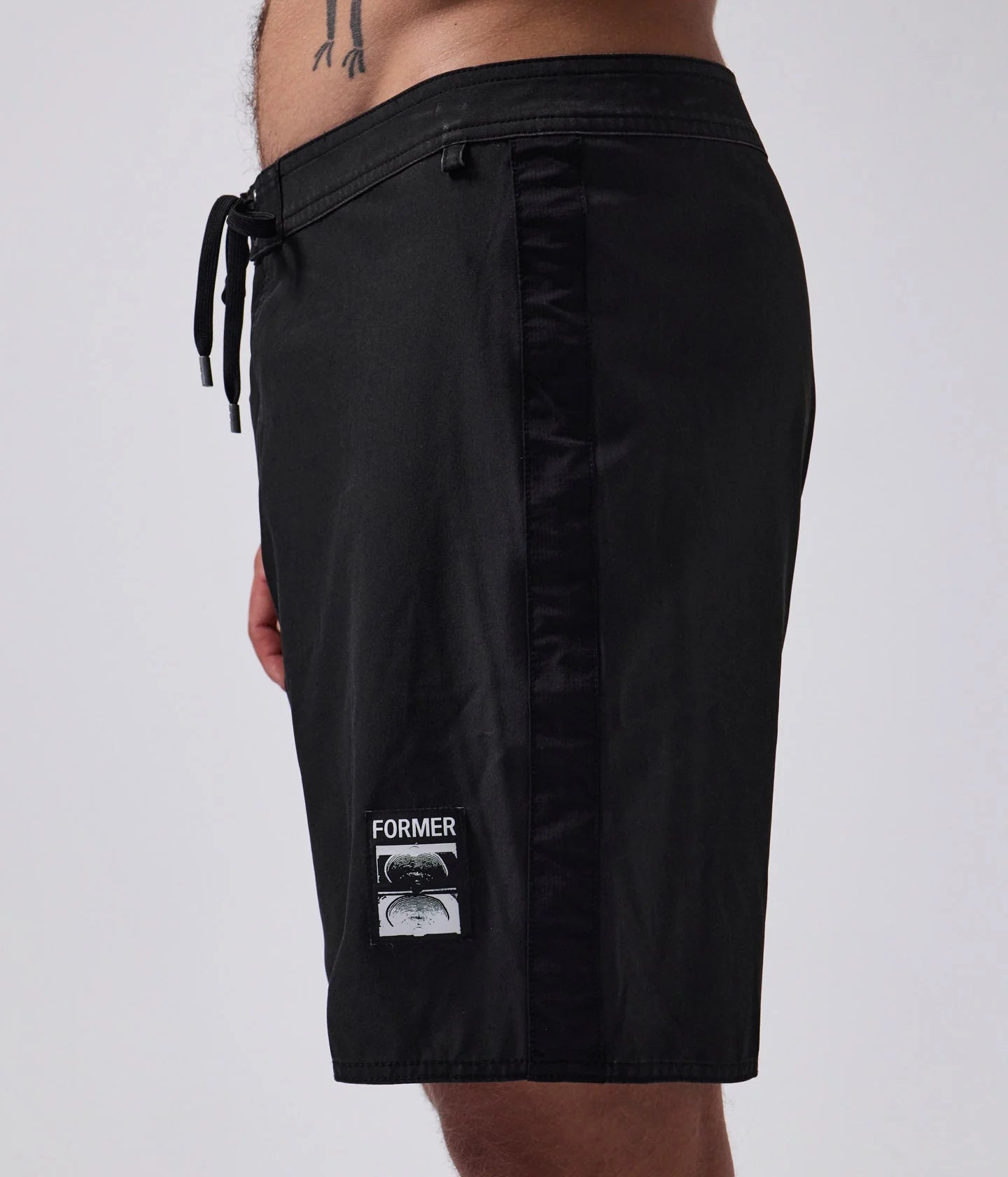 SYSTEM 19' TRUNK // BLACK