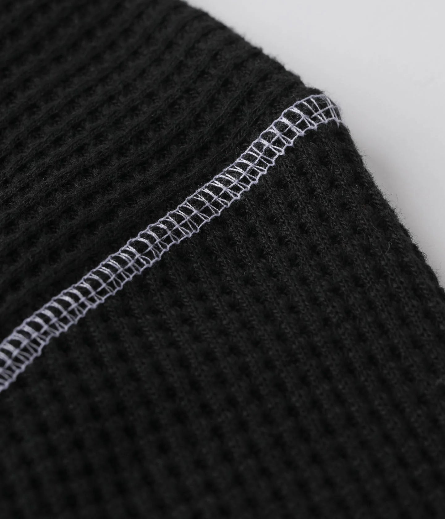 AG WAFFLE LS // BLACK / WHITE