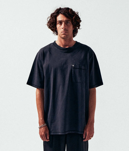 CA OVERSIZED POCKET T-SHIRT // WASHED BLACK