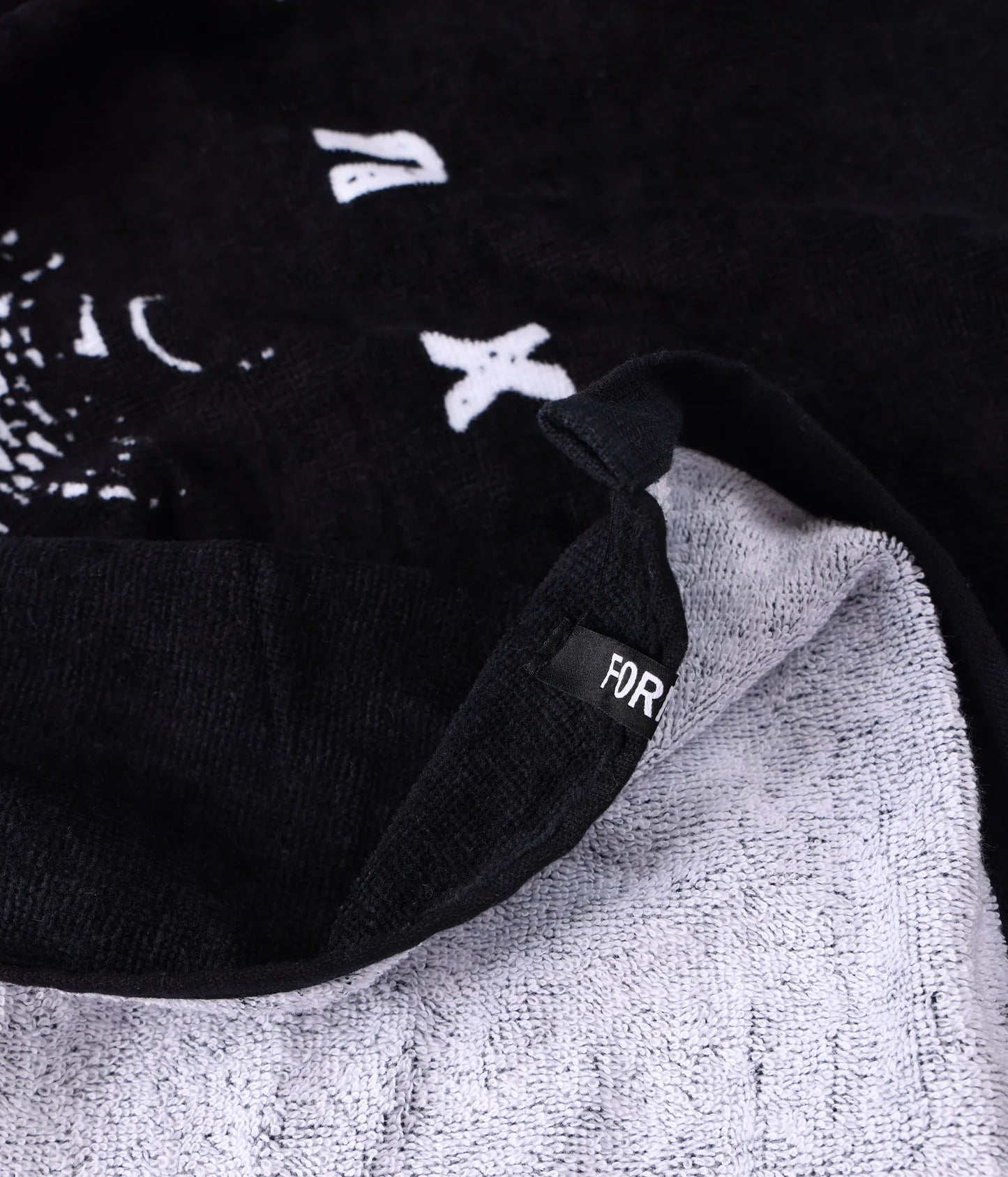 QUAVER TOWEL // BLACK