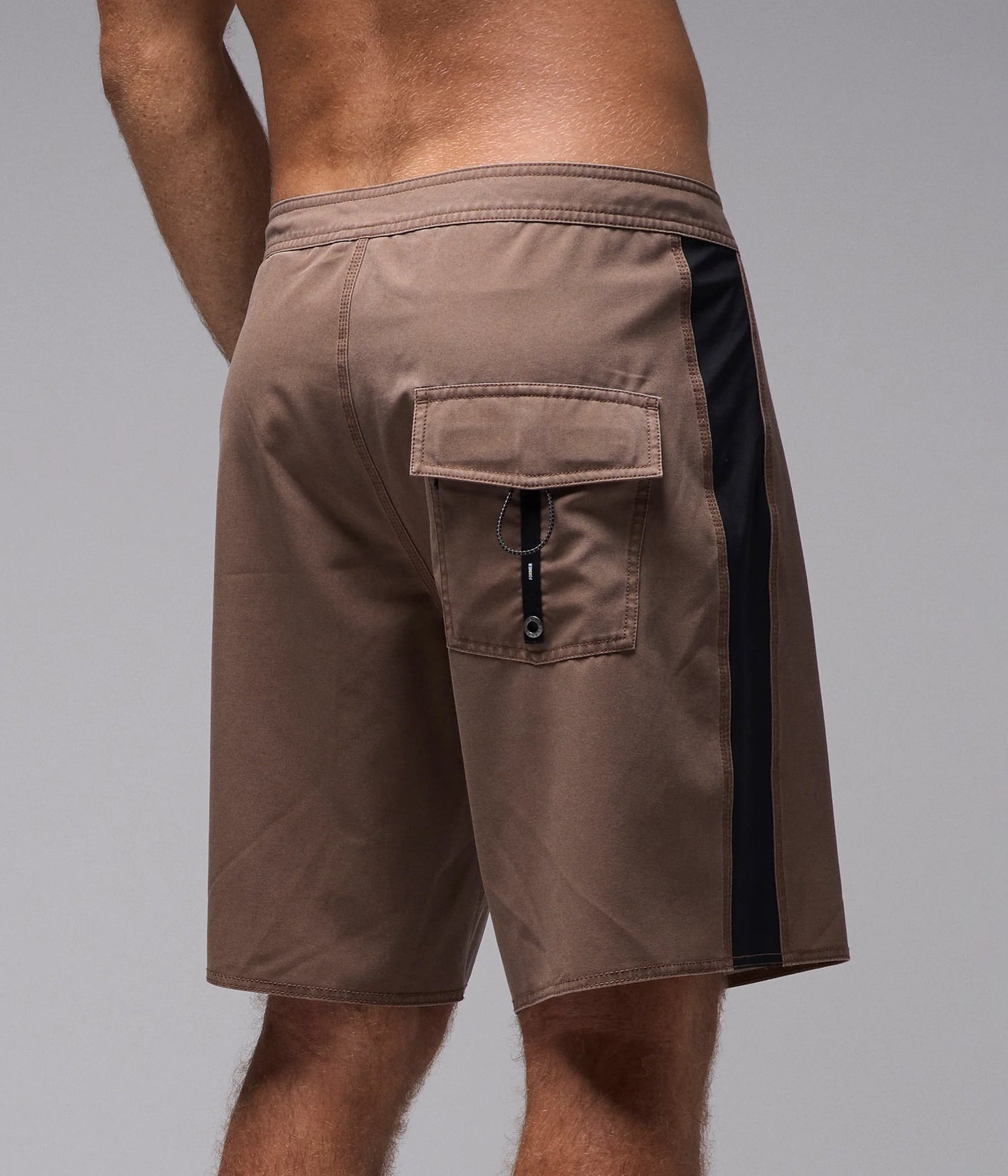 SYSTEM 19" TRUNK // CHOC