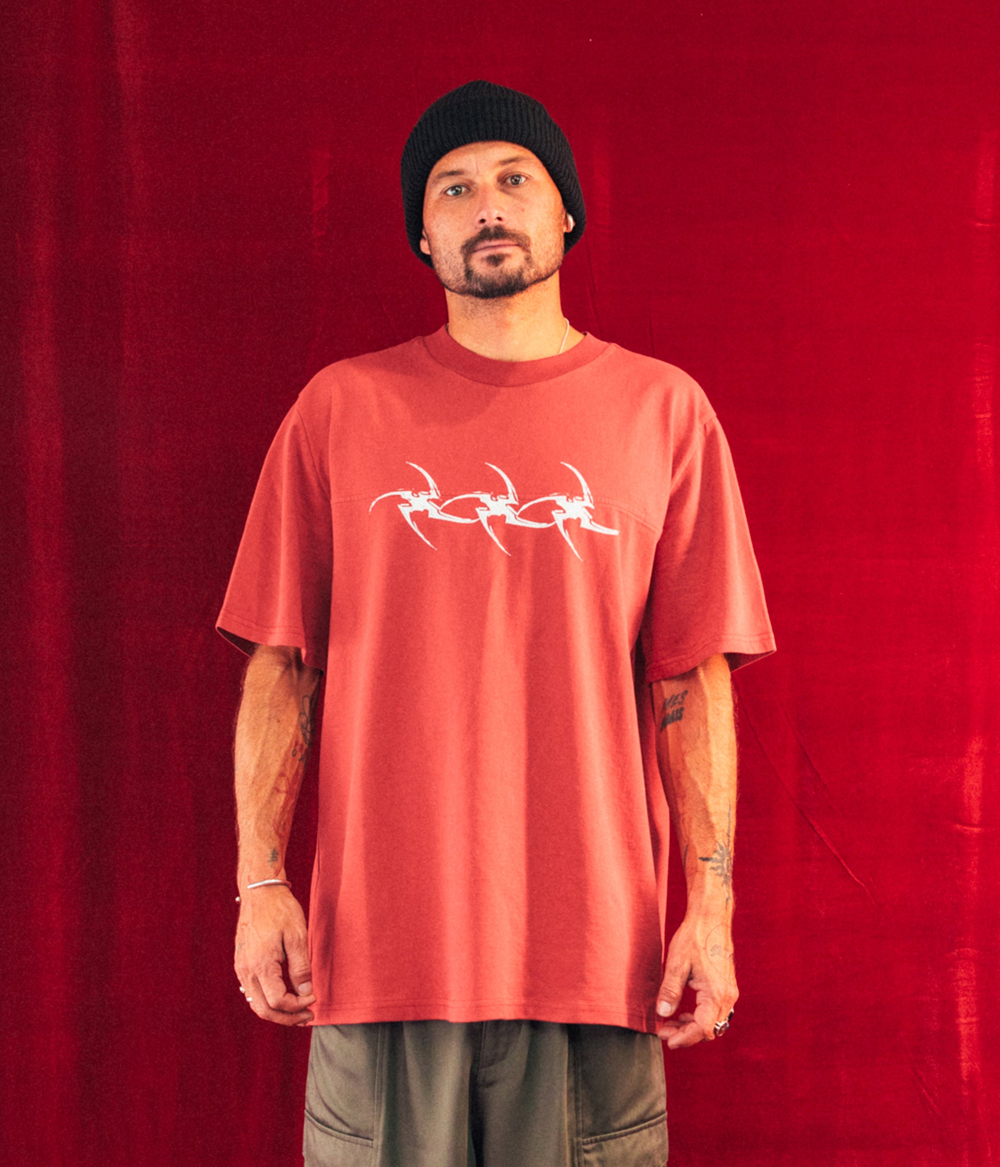 COMBAT STAR OVERSIZED T-SHIRT // WASHED RED – FORMER COMBAT STAR OVERSIZED T-SHIRT // WASHED RED – FORMER