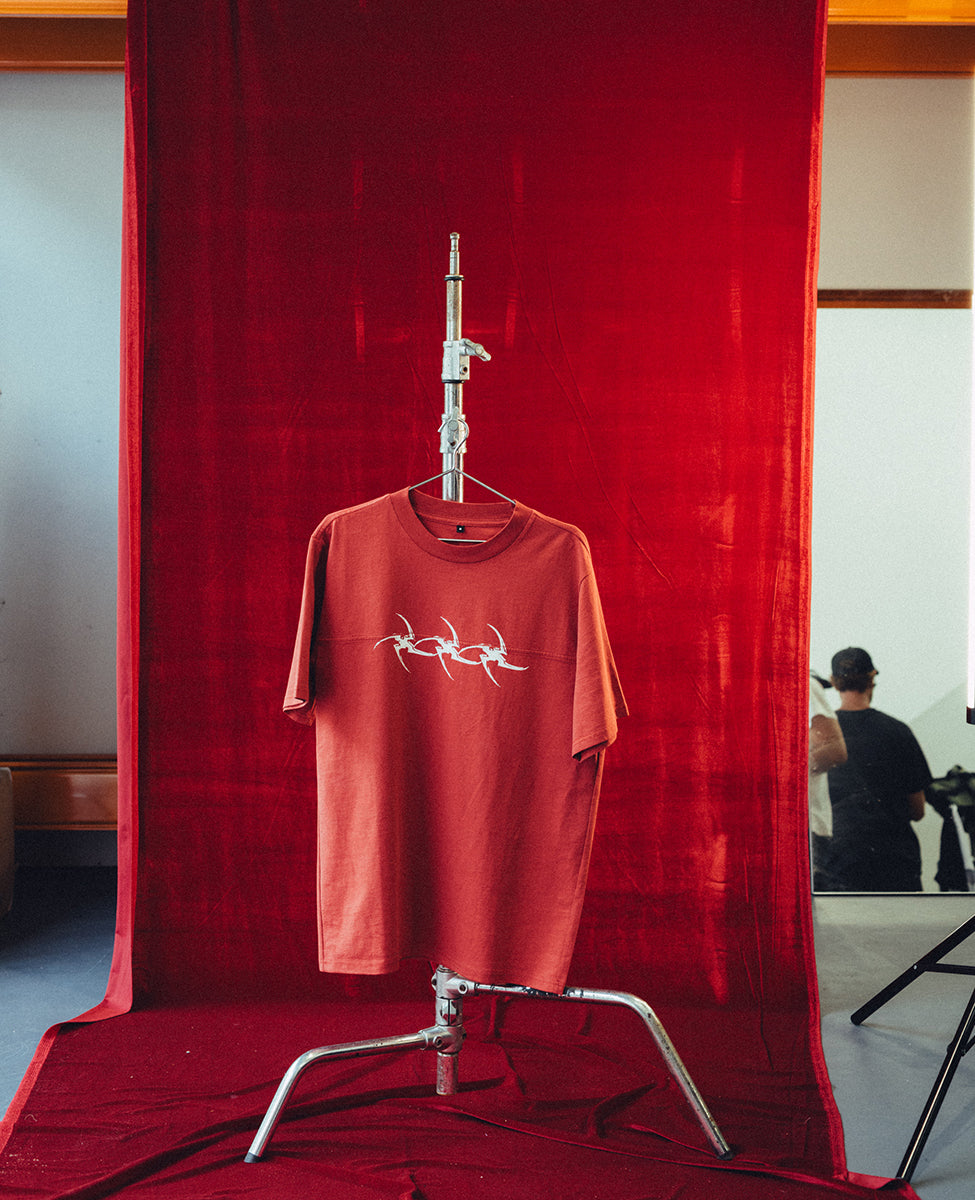 COMBAT STAR OVERSIZED T-SHIRT // WASHED RED