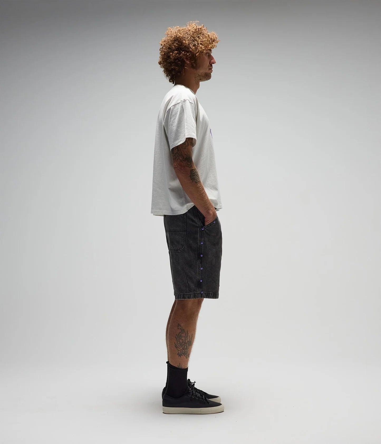 STUDDED DENIM 21" WALKHSHORT // WSHBLK