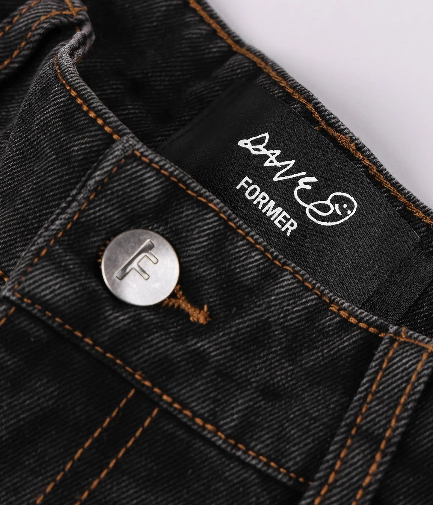 REYNOLDS 21 DENIM WALKSHORT // WASHED BLACK