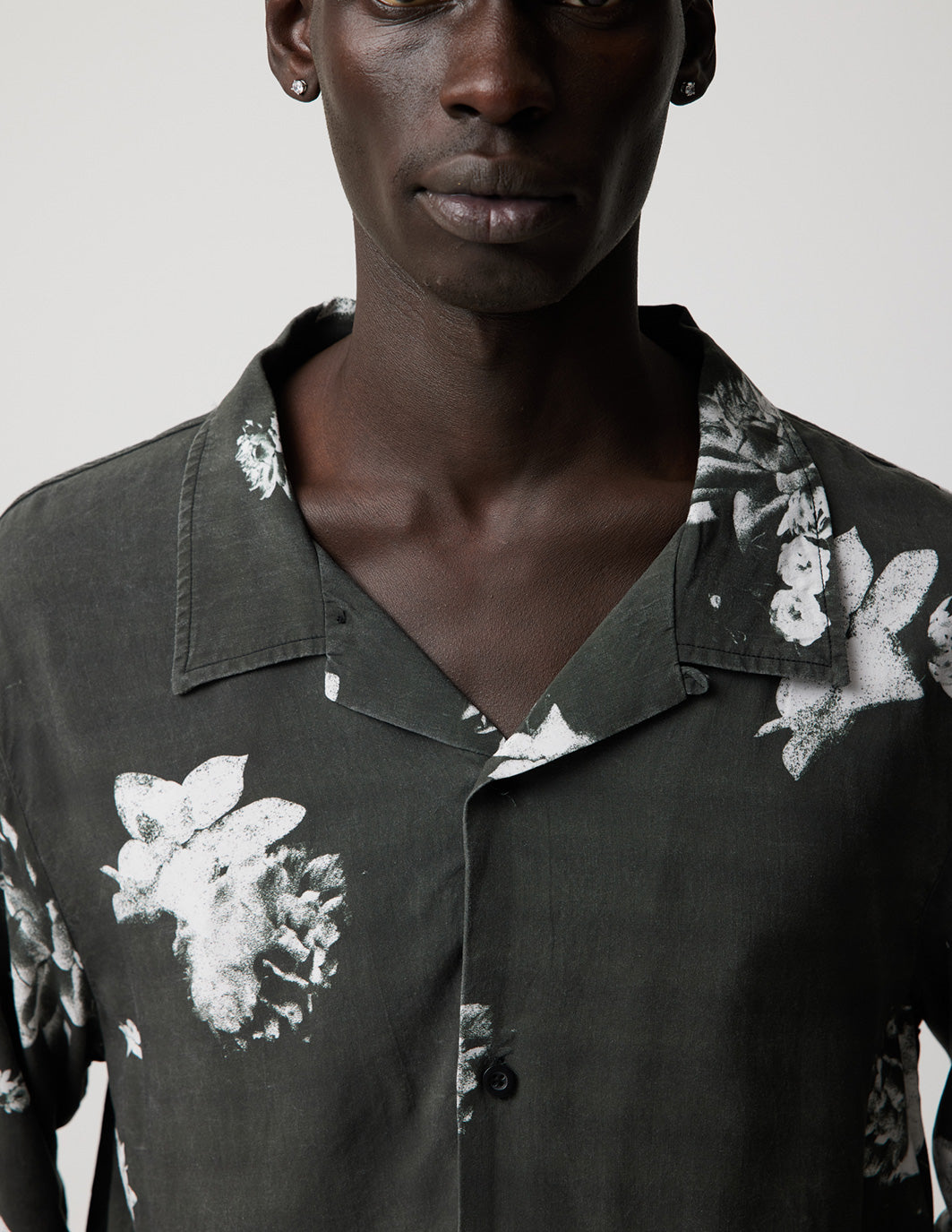 COLORLESS LS SHIRT | BLACK